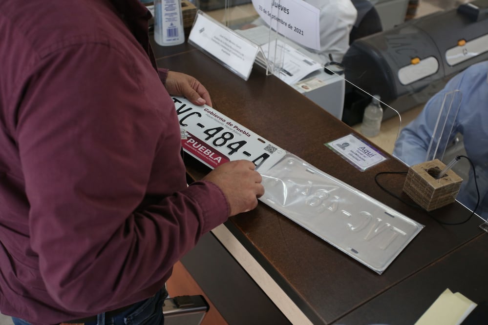 El 31 de enero es la fecha limite para el cambio de placas | Foto: EsImagen