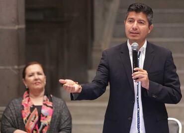 Pide Lalo Rivera a locatarios del mercado Amalucan que dialoguen para remodelar
