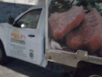 El colmo: roban camioneta con alimentos a trabajadores de diputado poblano