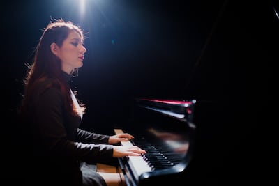 Clara Luna. Pianista mexicana difunde la música a través del streaming