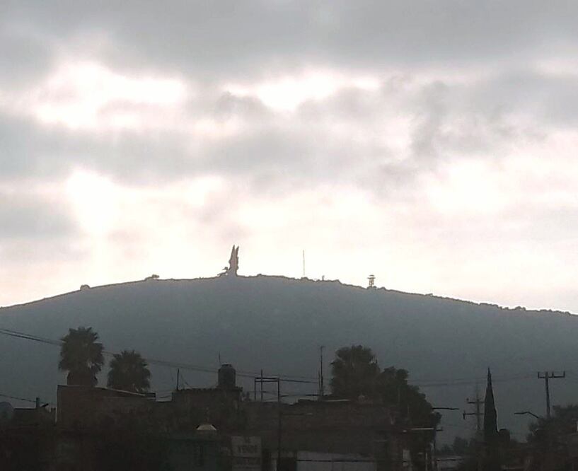 Las alas de ángel son visibles desde la autopista México-Puebla | Foto Laura Ruiz