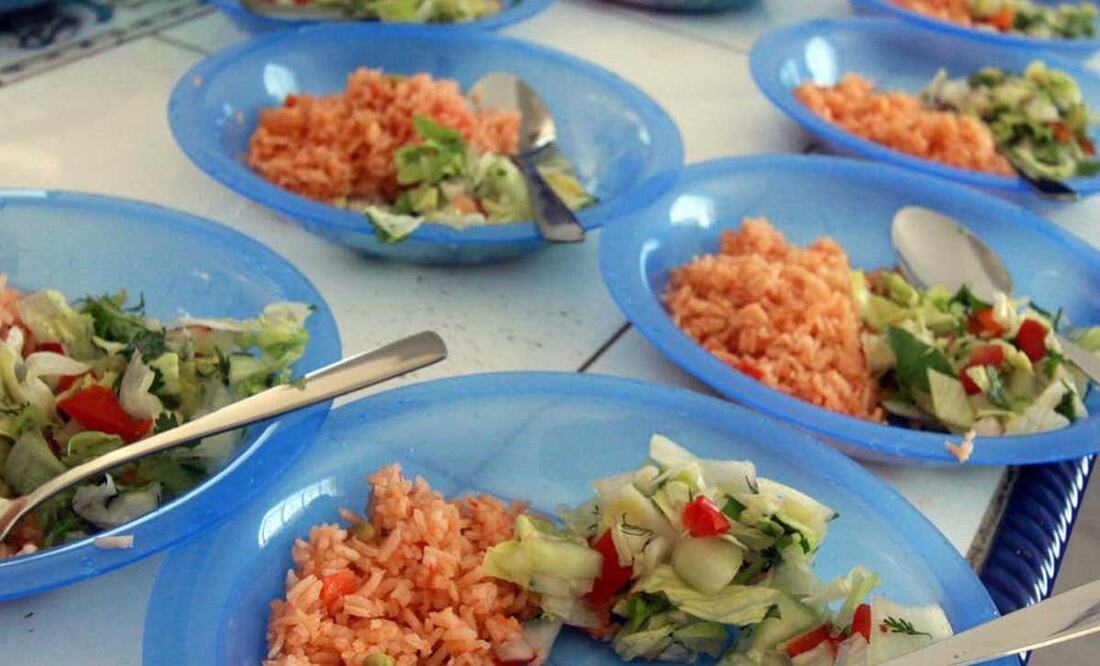 Los desayunos escolares se aplican en planteles escolares públicos de los 217 municipios del estado de Puebla | Foto:archivo El Universal Puebla