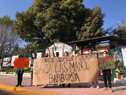 Sigue cerrada la UDLAP pese a compromisos