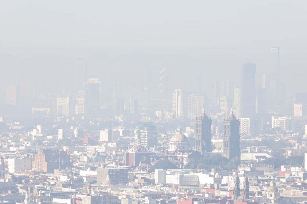 La ciudad de Puebla recibió el 2024 con una mala calidad del aire | Foto: EsImagen
