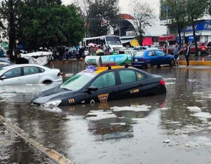 Fotos Redes Sociales        Las lluvias dejaron varias inundaciones en la zona metropolitana de Puebla
