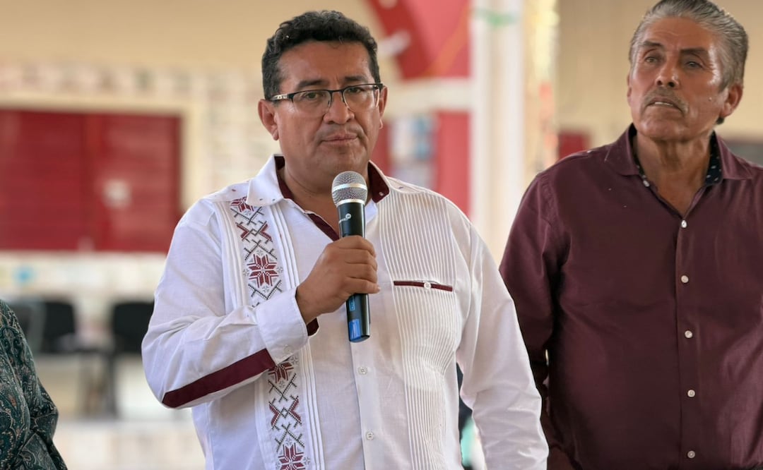 Fortalece Pavel Gaspar infraestructura local con nueva calle en Olomatlán | Foto: Congreso de Puebla.