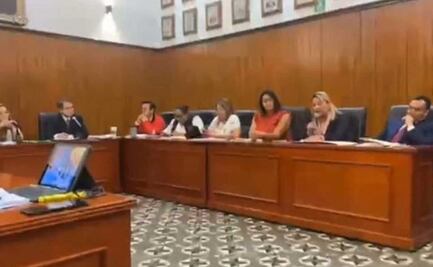 Regidora priista destituida por Paola Angón regresa al Cabildo