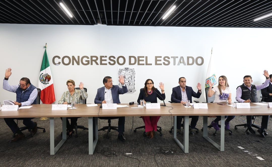 La Comisión avaló cambios que alinean la normativa estatal con el Plan Estatal de Desarrollo 2024-2030 y fortalecen la disciplina financiera en Puebla | Foto: Congreso del Estado