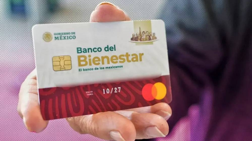 Es crucial resaltar que, una vez que recibas la Tarjeta del Bienestar, debes mantenerla en un lugar seguro y no compartir el número de NIP, el número de tarjeta ni la CLABE interbancaria con nadie. 

Foto: Producción El Universal Puebla