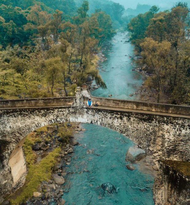 El Puente Morelos se localiza en el municipio poblano de Zapotitlán de Méndez | Foto: Instagram sabs.ruano