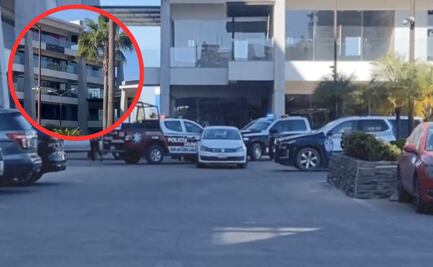 Mujer se avienta del cuarto piso en Plaza Paseo del Sur, Lomas de Angelópolis