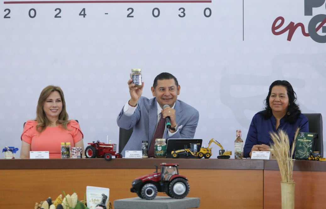 Con seguridad, infraestructura y apoyo al campo, Puebla construye riqueza comunitaria | Foto: Gobierno del Estado.