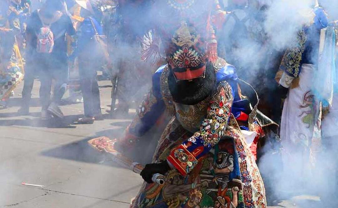El Cabildo de San Pedro Cholula aprobó la restricción de venta de alcohol en el carnaval | Foto: Agencia Es Imagen para El Universal