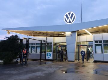 Trabajadores de Volkswagen rechazan propuesta de incremento salarial