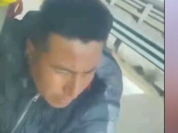 Captan a ladrón colgado del tráiler que pretendía asaltar en la autopista Puebla-Orizaba
