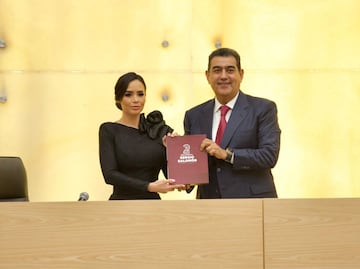 Recibe Congreso de Puebla Segundo Informe de Gobierno de Sergio Salomón