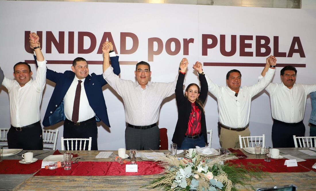 Militantes de Morena tuvieron una reunión este 18 de noviembre | Foto: Especial