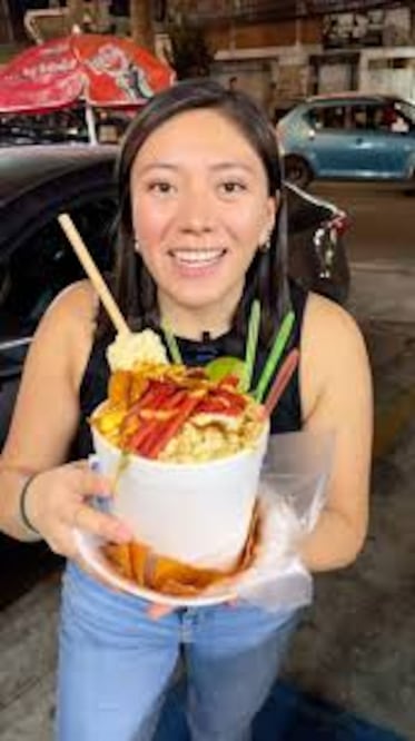 La Sopa Maruchan Suprema es popular por su sabor único y su tamaño abundante. Es una opción económica y saciante para comer, especialmente entre los estudiantes y las personas que buscan una comida rápida e informal.
Foto: Producción El Universal Puebla