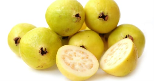 Estos son los beneficios de la guayaba para reducir los niveles de azúcar y colesterol