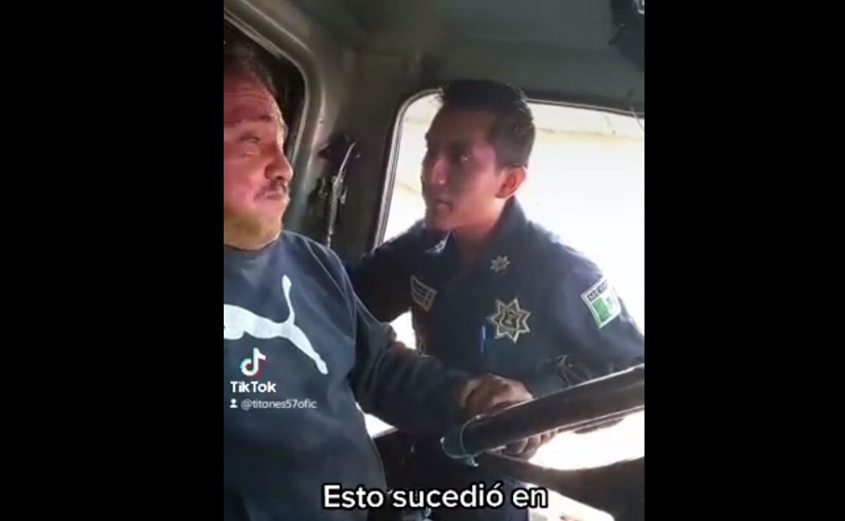 Video. "Bájate por las buenas": denuncian abuso policial en Naucalpan