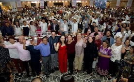Laura Artemisa reúne a 5 mil 500 docentes en Puebla