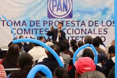 Se necesita actitud, emoción y determinación, afirma Lalo Rivera ante panistas en Xiutetelco