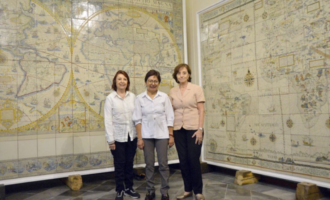 Una exposición con 29 mapas de los años 1550 a 1620 elaborados con mosaicos de talavera | Foto: BUAP