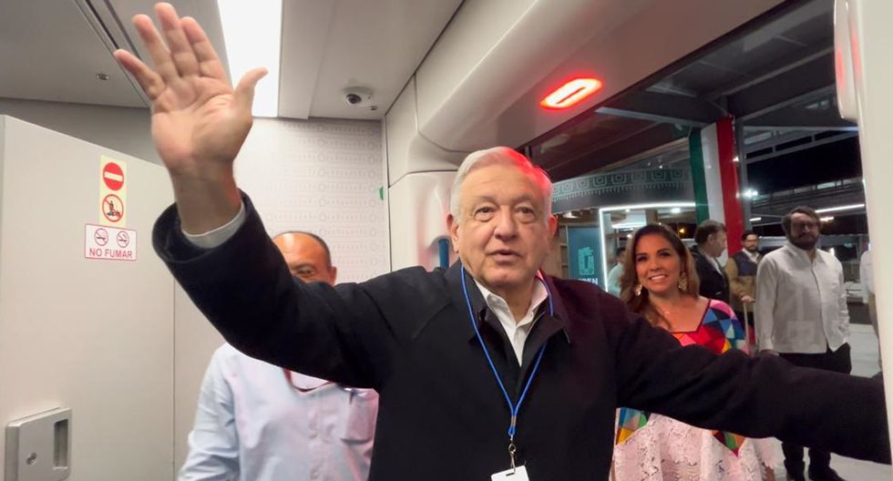 El presidente Andrés Manuel López Obrador y la gobernadora de Quintana Roo, Mara Lezama. Foto: Alberto Morales