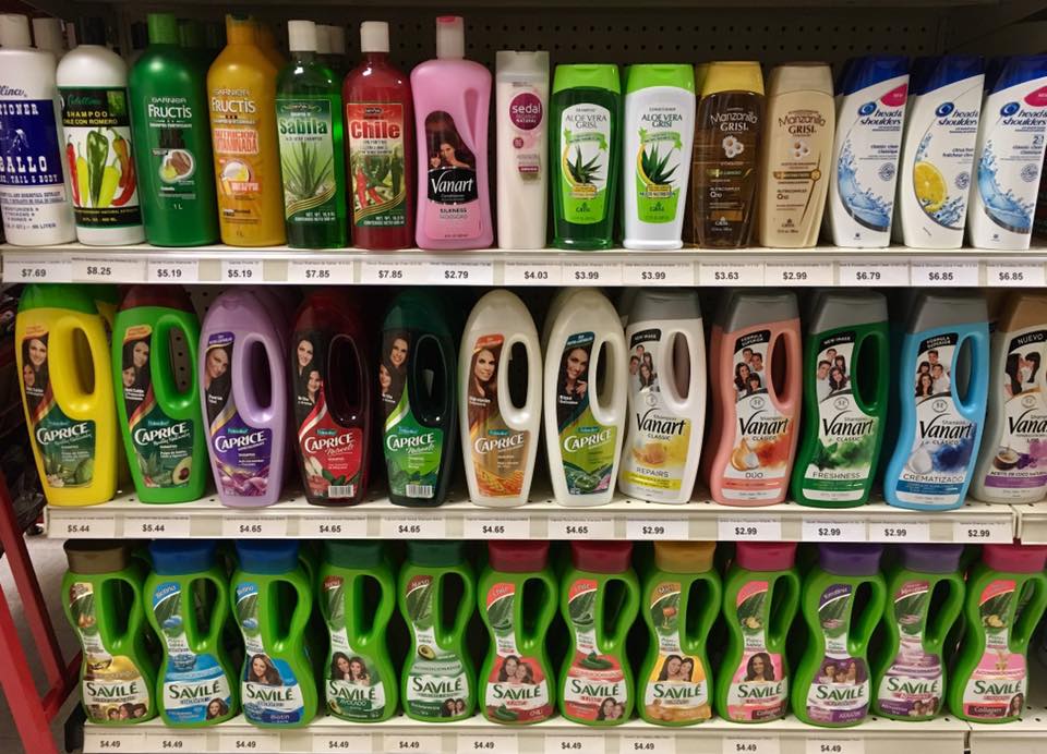 La Procuraduría Federal del Consumidor (Profeco) publicó recientemente un estudio detallado sobre los shampoos diseñados para el tratamiento del cabello, ofreciendo recomendaciones clave para los consumidores. 

Foto: Producción El Universal Puebla