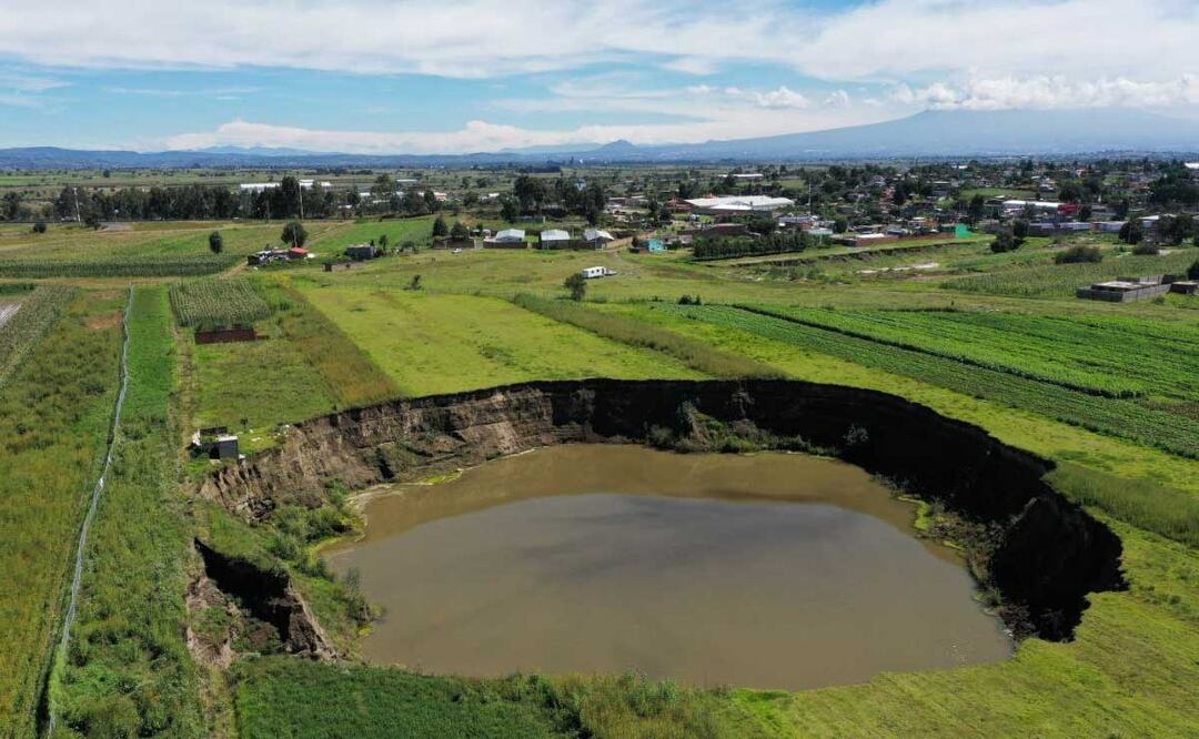 La aparición del socavón de Zacatepec es uno de los hechos extraordinarios que fue noticia internacional | foto: Especial