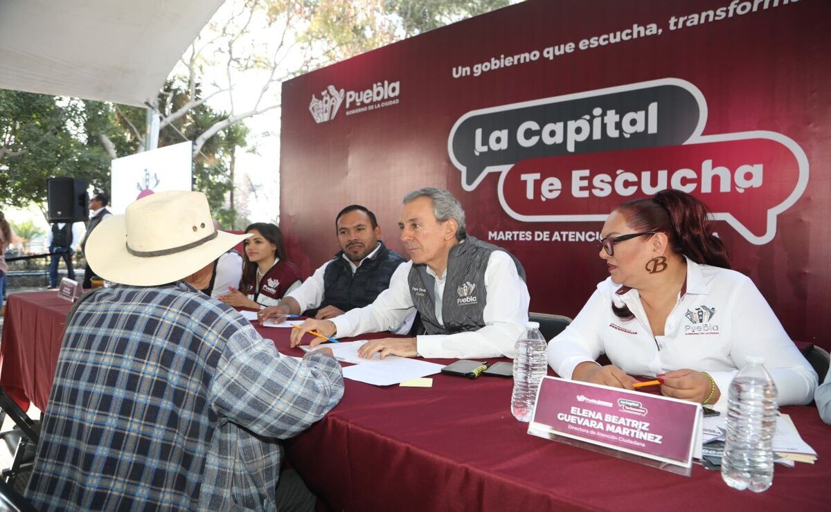 Atiende Pepe Chedraui peticiones en Totimehuacán, en el Martes de Atención Ciudadana
