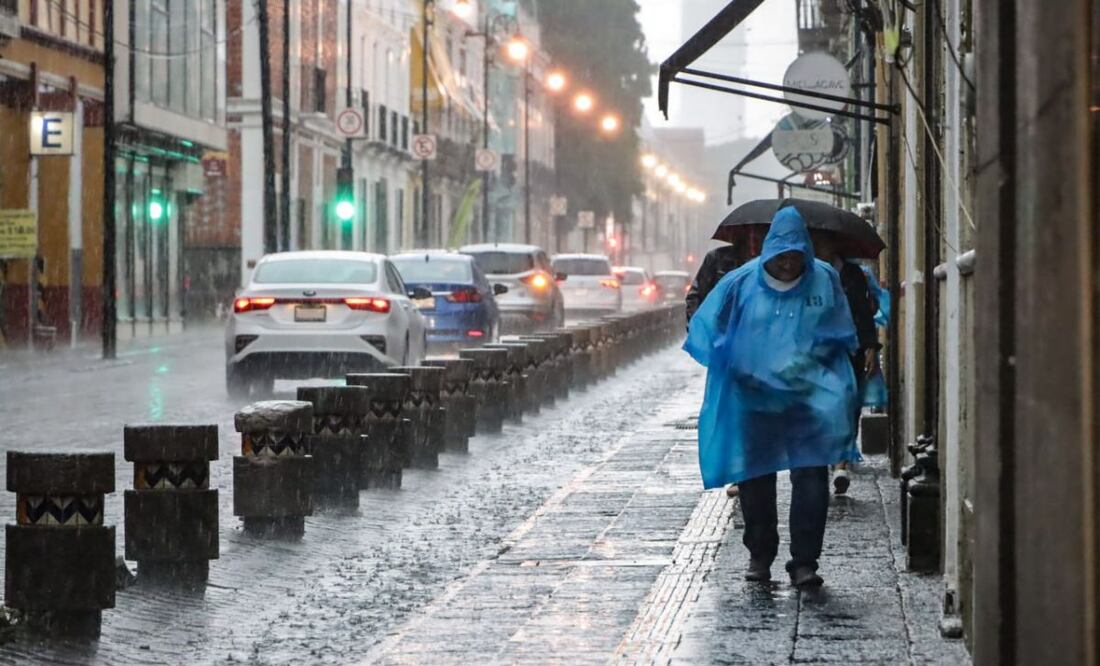 La tarde de este viernes 11 de agosto se reportó caída de granizo y lluvias en la ciudad de Puebla | Foto: Agencia Es Imagen para El Universal Puebla