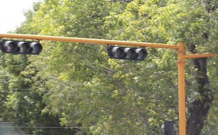 Retira Ayuntamiento de Puebla 31 semáforos en San Manuel