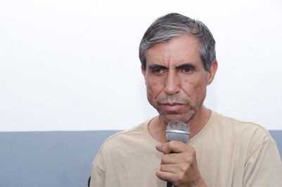 Activista Renato Romero sale de prisión, juez ordena su libertad provisional