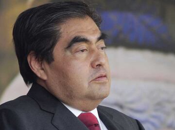 Diputados de oposición no son traidores a la patria sino desleales: Barbosa