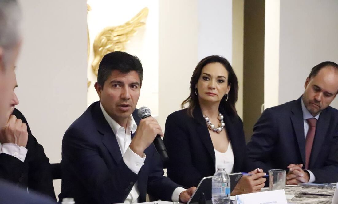 Lalo Rivera escuchó a expertos en materia económica | Foto Especial