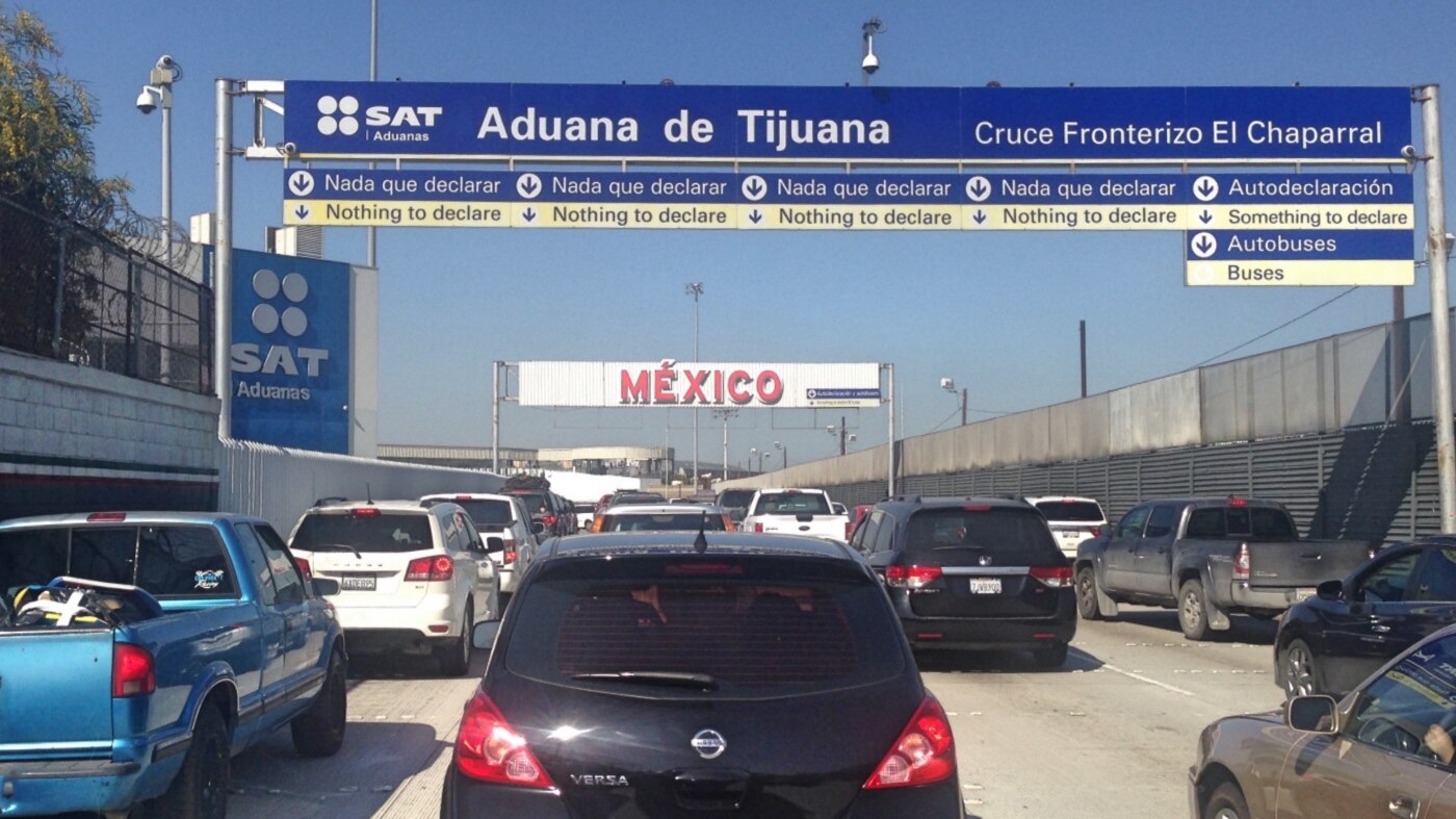 Sin embargo, cuando se presenta junto con un pasaporte mexicano válido, la BCC funciona como una visa B1/B2, permitiendo la entrada a cualquier parte de Estados Unidos por cualquier medio de transporte.

Foto: Producción El Universal Puebla