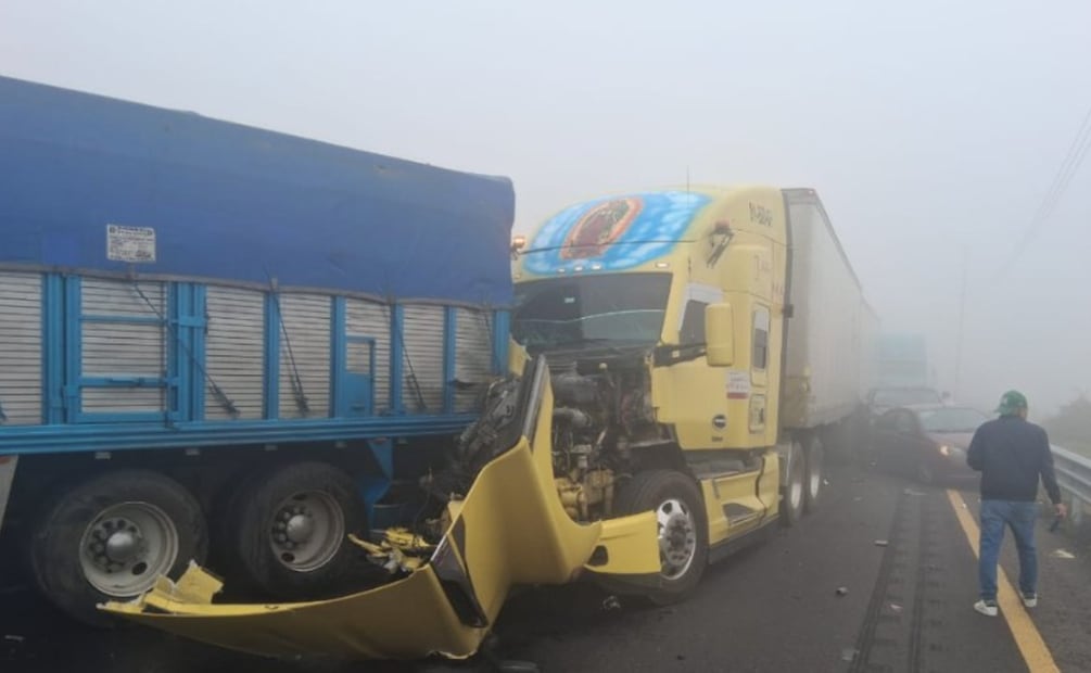 CAPUFE advierte fila de autos de casi 13 kilómetros y no hay tiempo definido para reabrir la circulación vial I Foto Guardia Nacional Carreteras