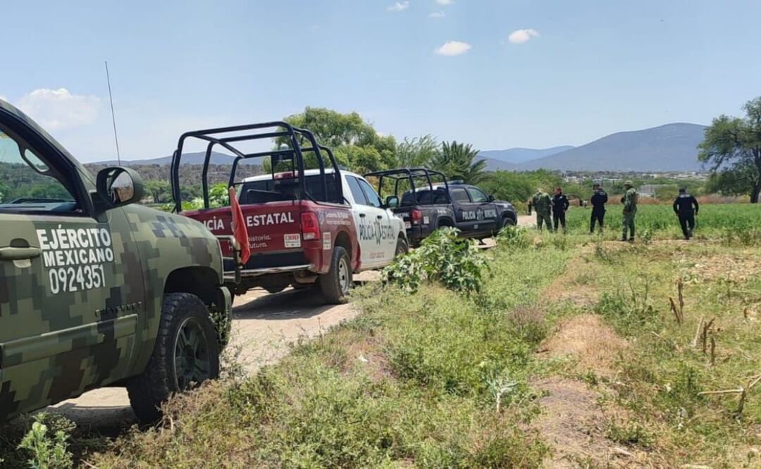 El descubrimiento del cadáver de una mujer a pocos metros de la caseta de San Lorenzo Teotipilco sería el feminicidio 24 registrado en Puebla. | Foto: Agencia Es Imagen para El Universal Puebla