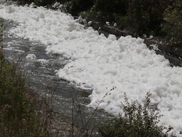 ¿Por qué hay espuma tóxica en Valsequillo y el Atoyac?