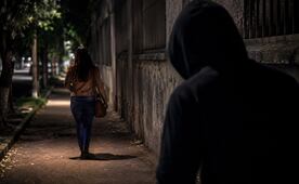 Promueven iniciativa para tipificar el acecho en Puebla 