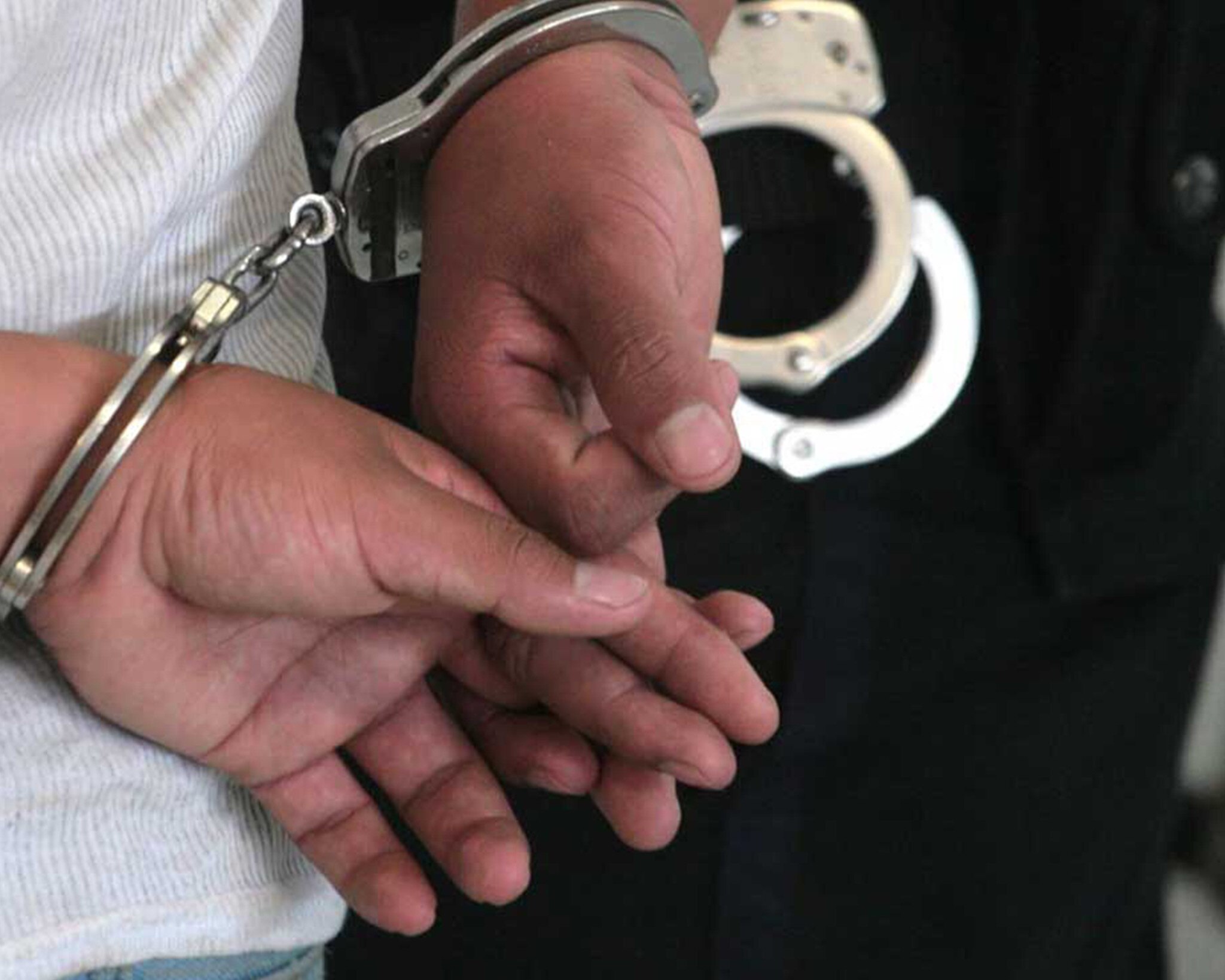 Arrestan a 8 delincuentes armados tras persecución en Xonacatepec