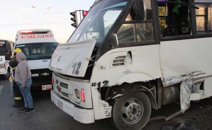 Choque deja cinco lesionados en el Bulevar 18 de Noviembre 