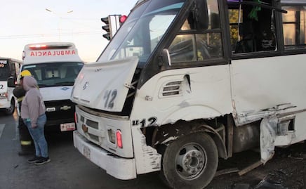 Choque deja cinco lesionados en el Bulevar 18 de Noviembre 