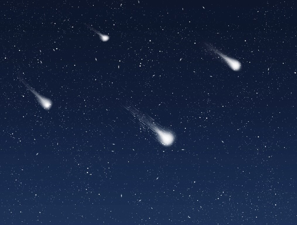 El fenómeno es causado por el cometa 21P/Giacobini-Zinner, que orbita alrededor del sol cada aproximadamente 6.6 años. 

Foto: Producción El Universal Puebla