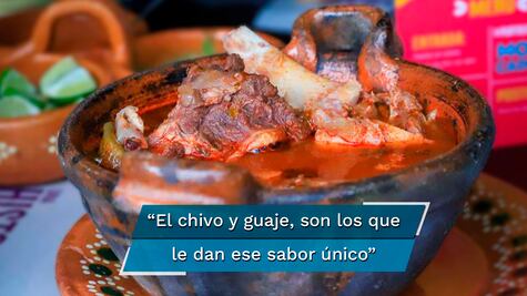 La primera cazuela de Mole de Caderas en Puebla