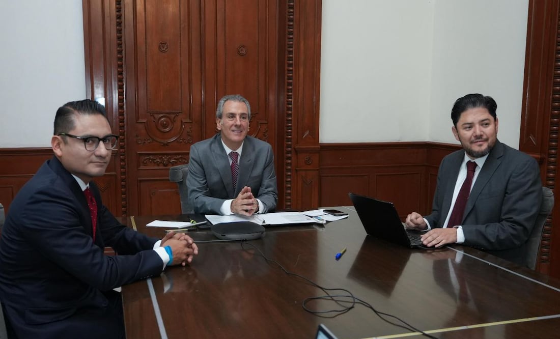 Pepe Chedraui y Dennis Weilmann, alcalde de Wolfsburg, Alemania, se reunieron | Foto: Ayuntamiento de Puebla