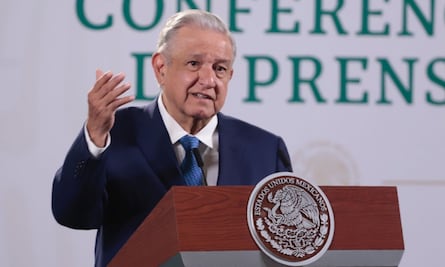 Consulta Popular. Dicta INE medidas cautelares contra AMLO