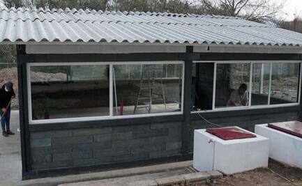 Así es la primera aula hecha de plástico en el país, se encuentra en Puebla