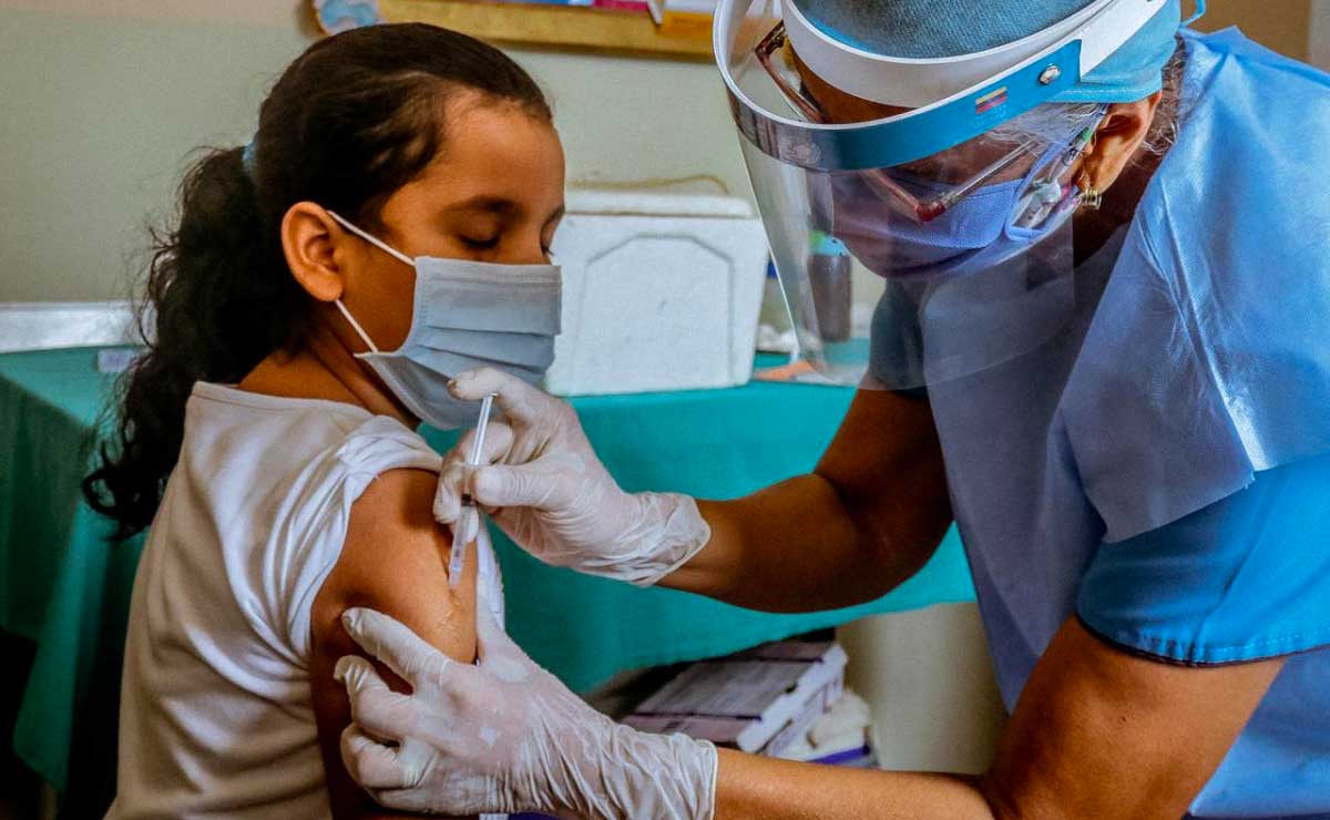 Continúan las campañas de vacunación contra Covid-19 en menores | Foto: Unicef
